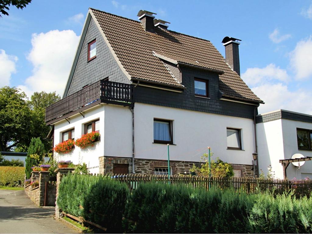 Apartment In Langewiese Sauerland With Garden Winterberg Exteriér fotografie