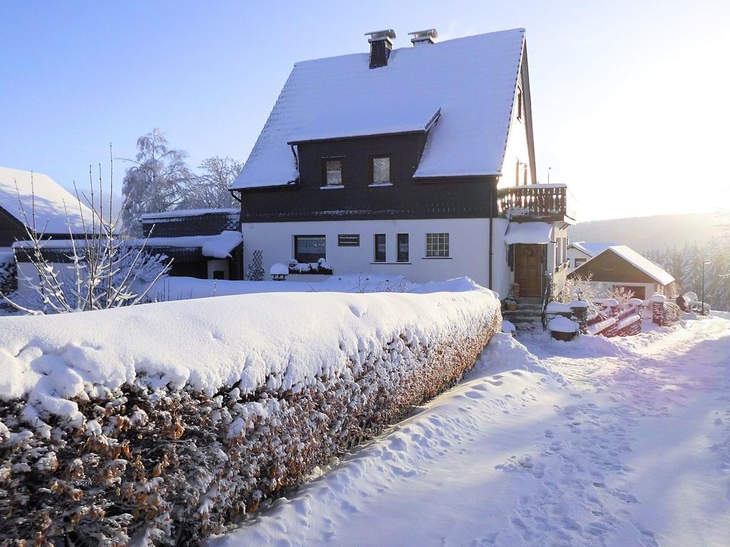 Apartment In Langewiese Sauerland With Garden Winterberg Exteriér fotografie